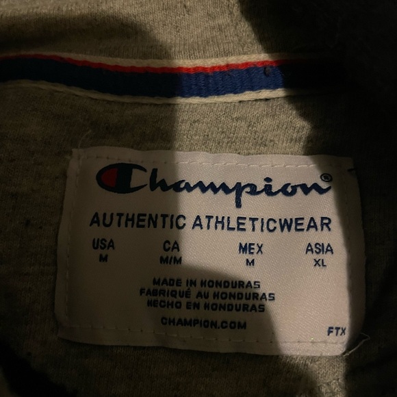 Black champion hoodie size medium - Picture 3 of 3